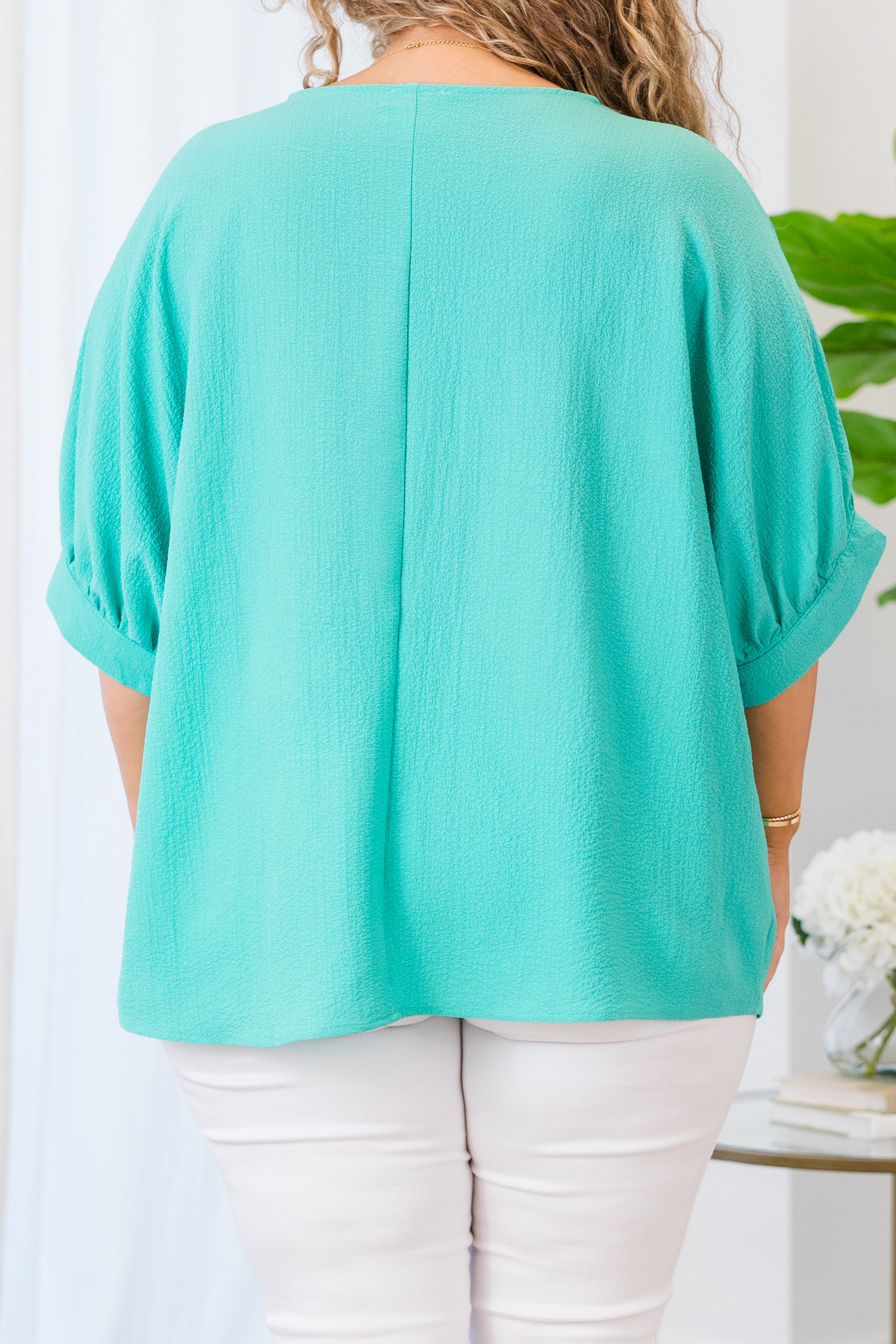 Social Scene Top. Emerald