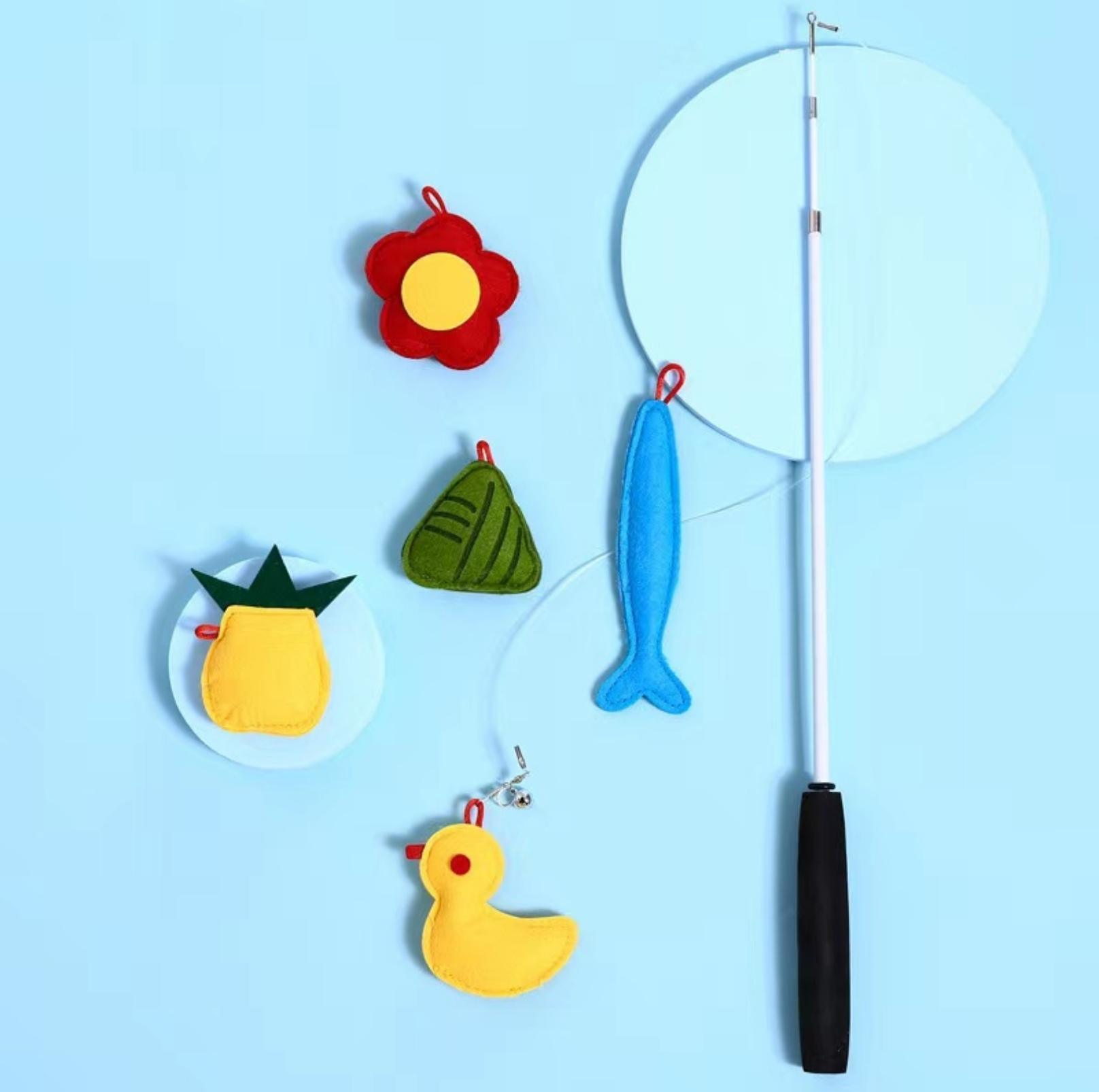 Premium Retractable Catnip Cat stick Toy with 5 Cartoon Heads