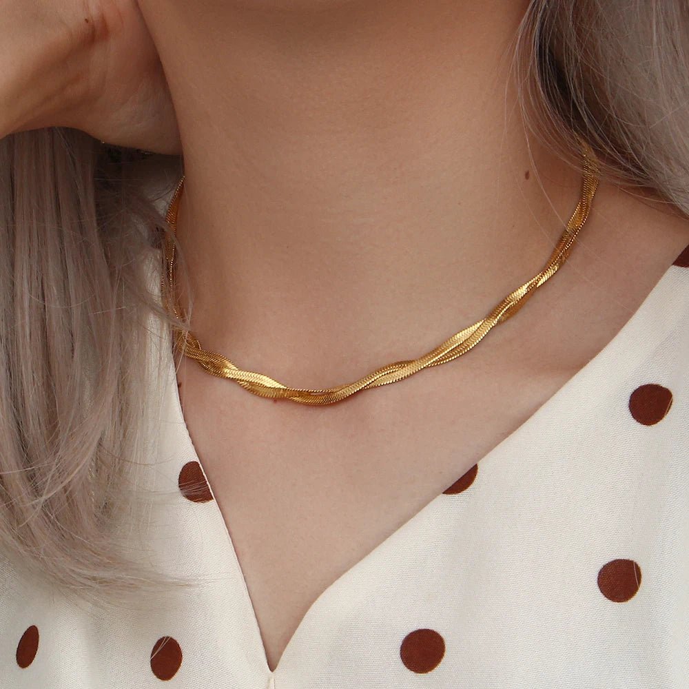 18k Interwoven Herringbone Chain Necklace and Bracelet Set