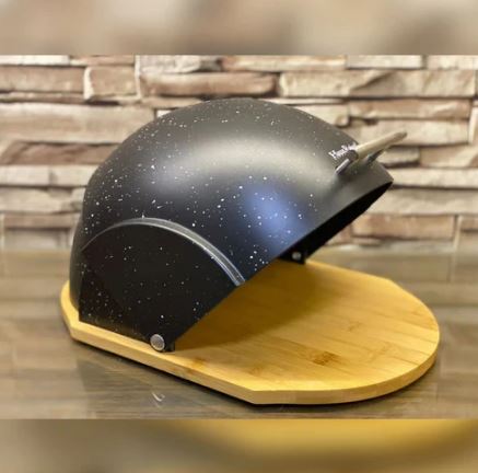 Bread Box Pastry Storage Container. Modern Design Bread Box Wood