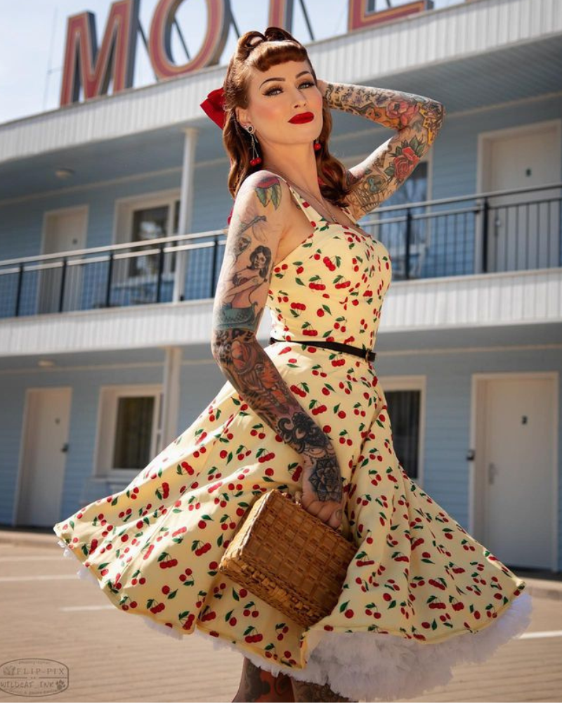 Floral Print Sweetheart Neck Flared A-Line Dress with Belt