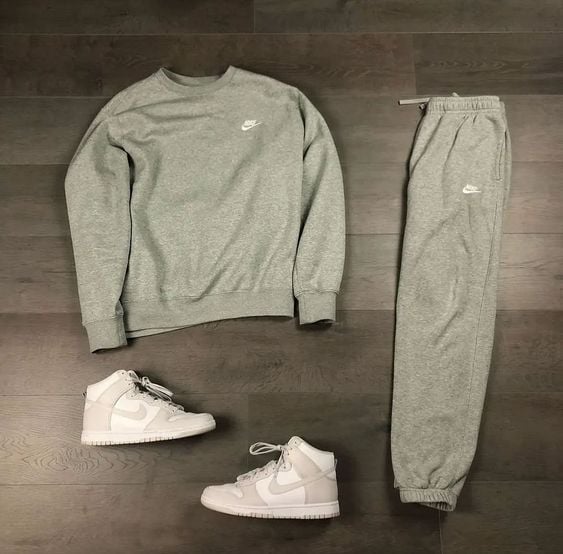 𝐬𝐮𝐢𝐭 (𝐭𝐨𝐩 + 𝐩𝐚𝐧𝐭𝐬 + 𝐬𝐡𝐨𝐞𝐬)