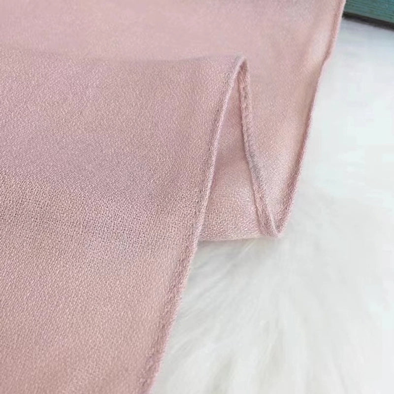 Women's Elegant Minimalist Solid Color Polyester Scarf