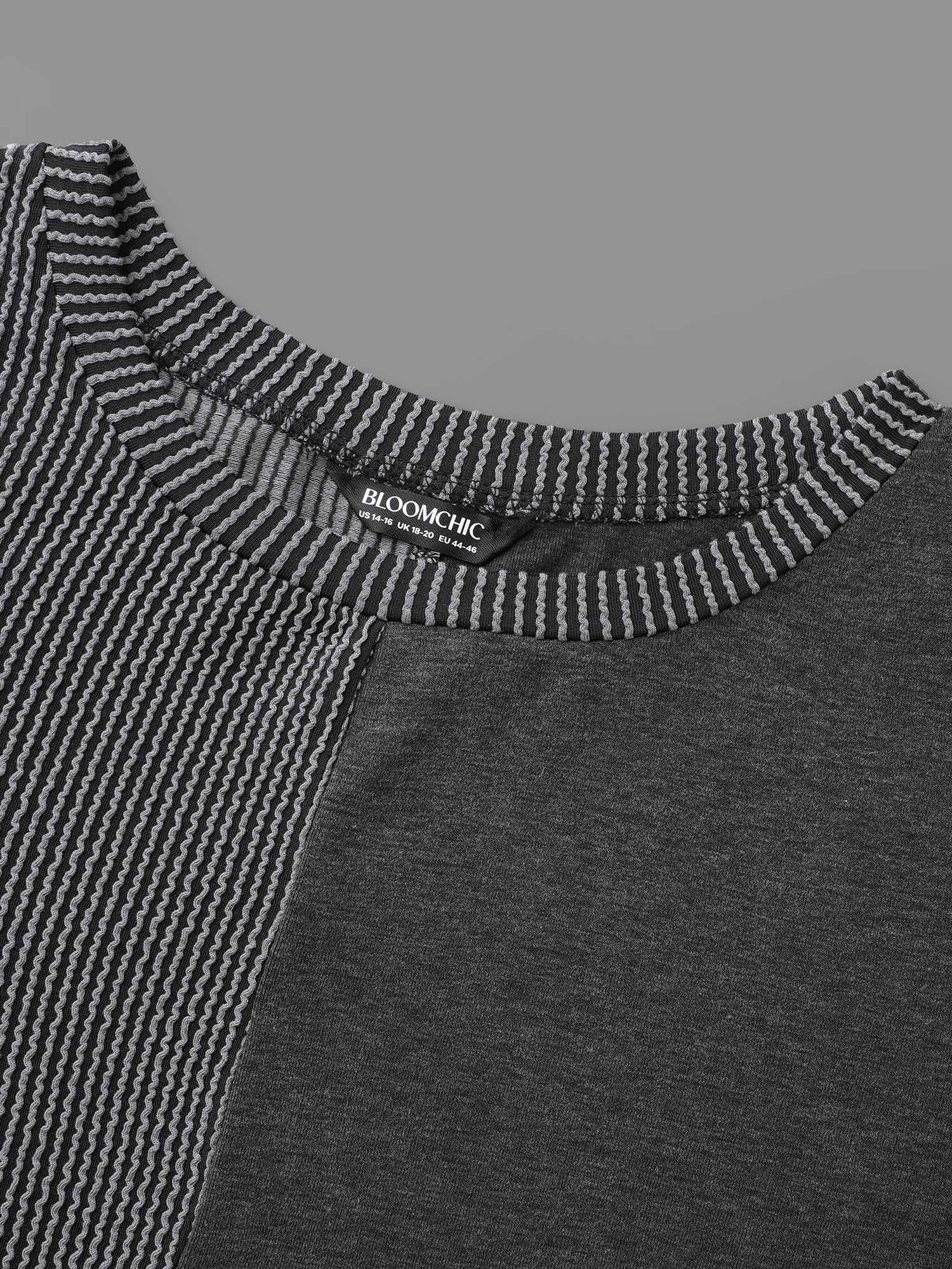 Round Neck Textured Patchwork T-shirt