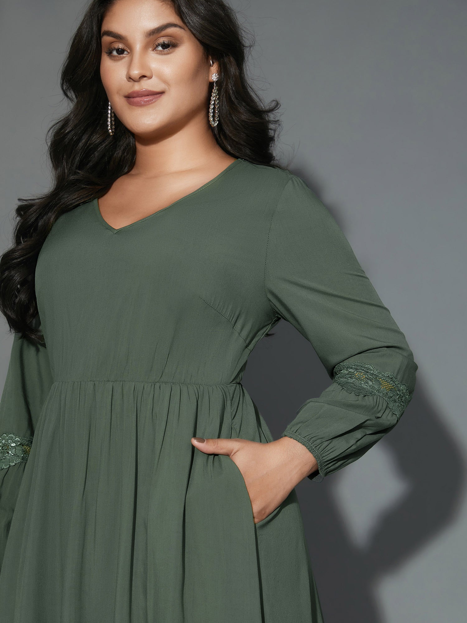 Lace Detailing Pockets V-Neck Midi Dress