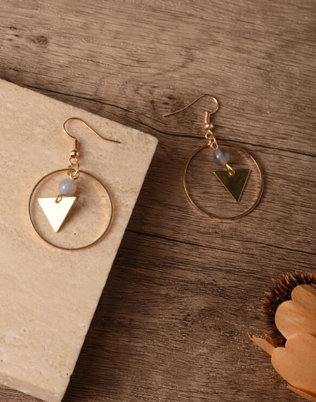 Luxurious Ring Triangle Earrings