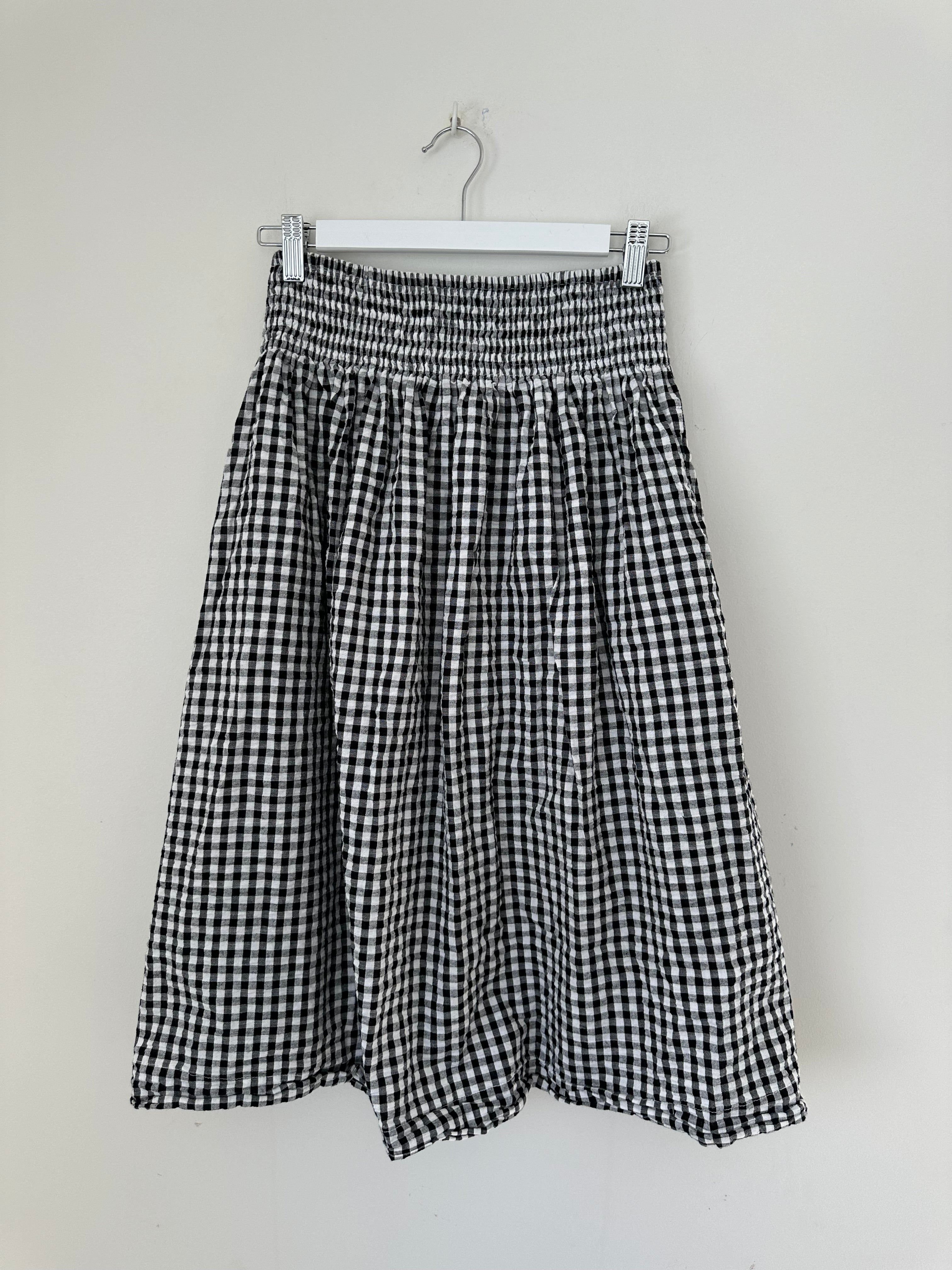 black /white gingham