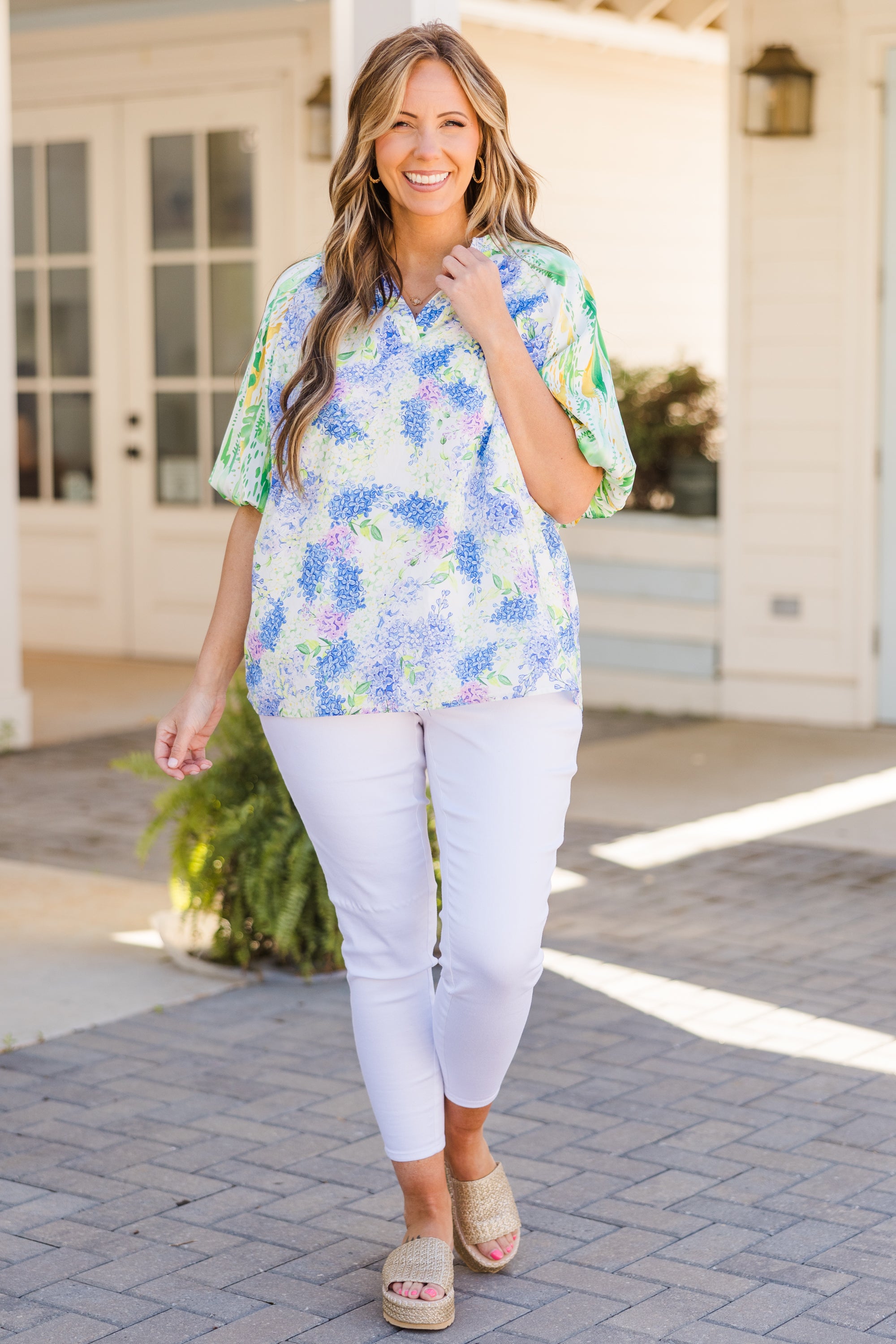 Breeze Along Top. Blue