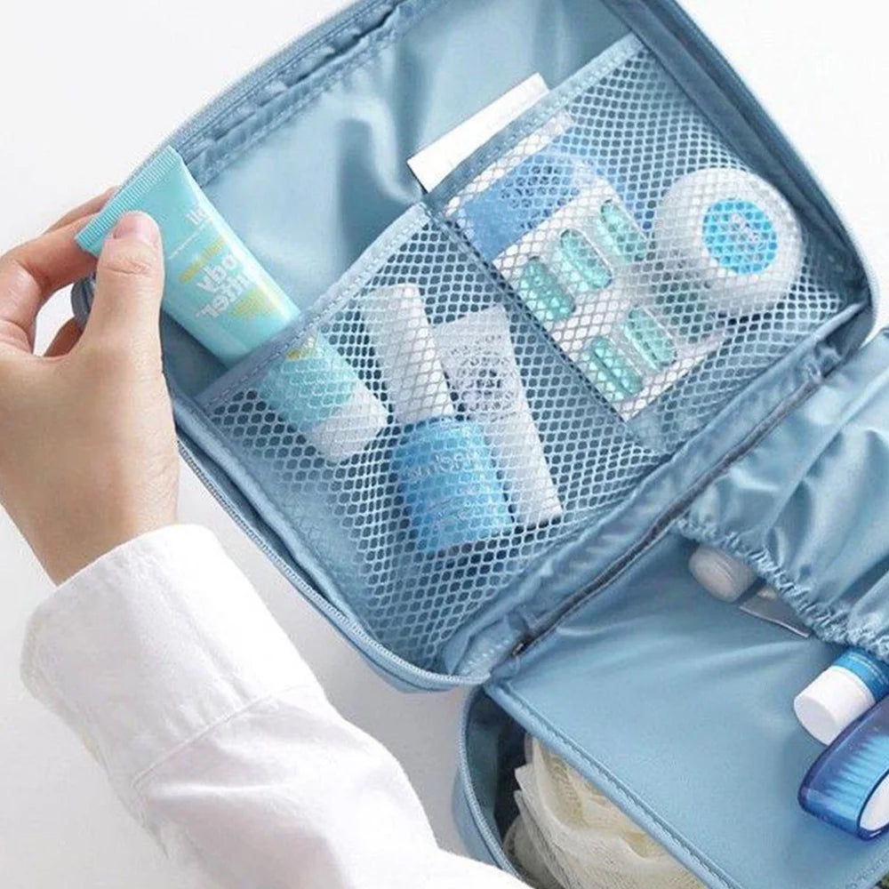 Portable Make Up Cosmetic Bag. Toiletry Bag For Men And Women