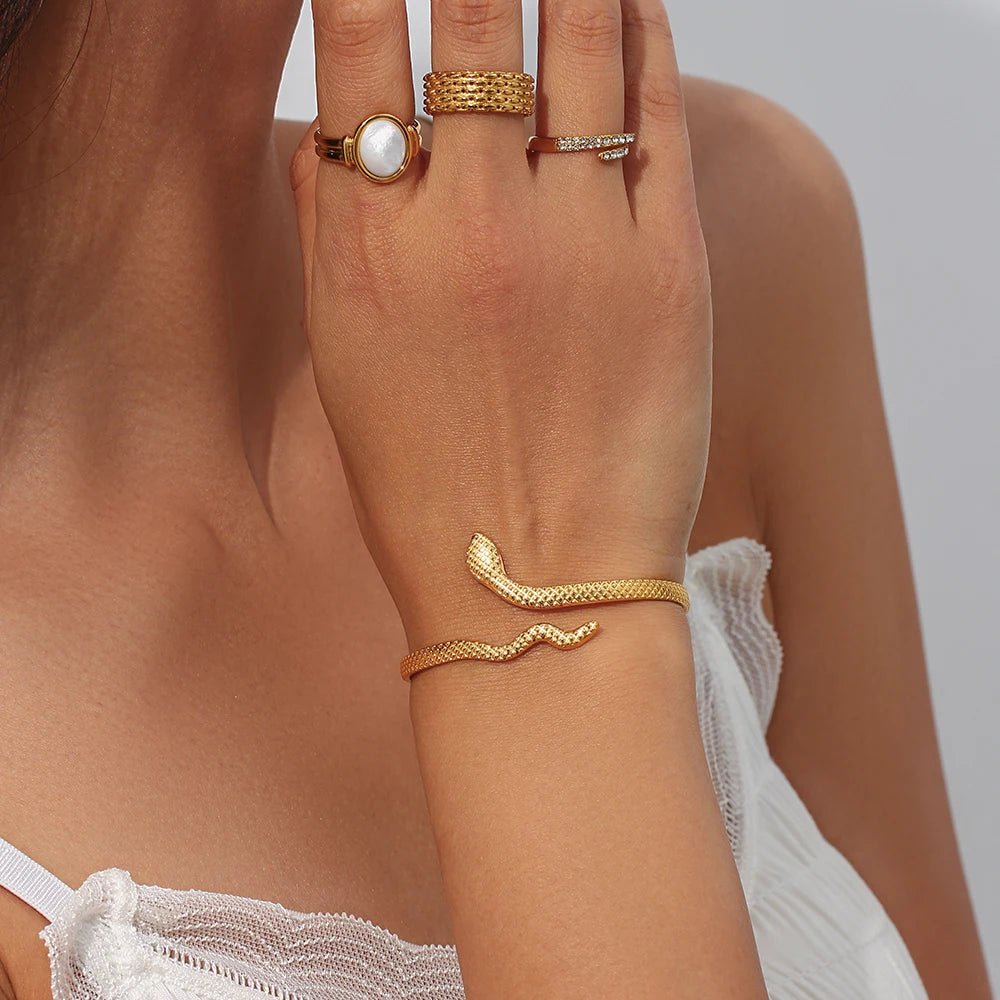 18k Adjustable Snake Bracelet