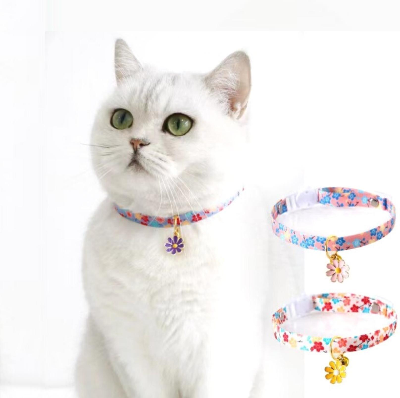 Colourful Daisy Adjustable Pet Collar for Cats and Small Dogs