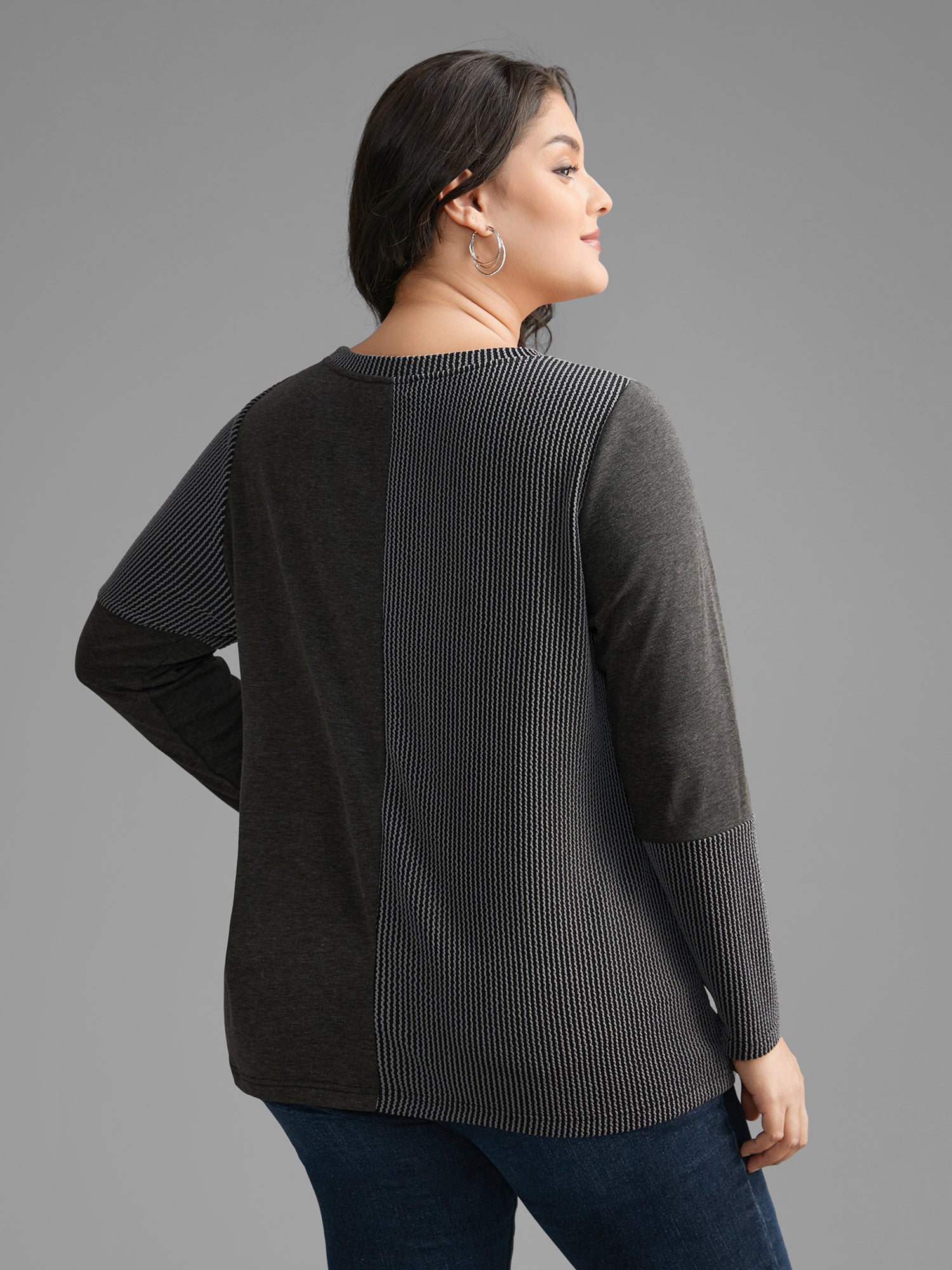 Round Neck Textured Patchwork T-shirt