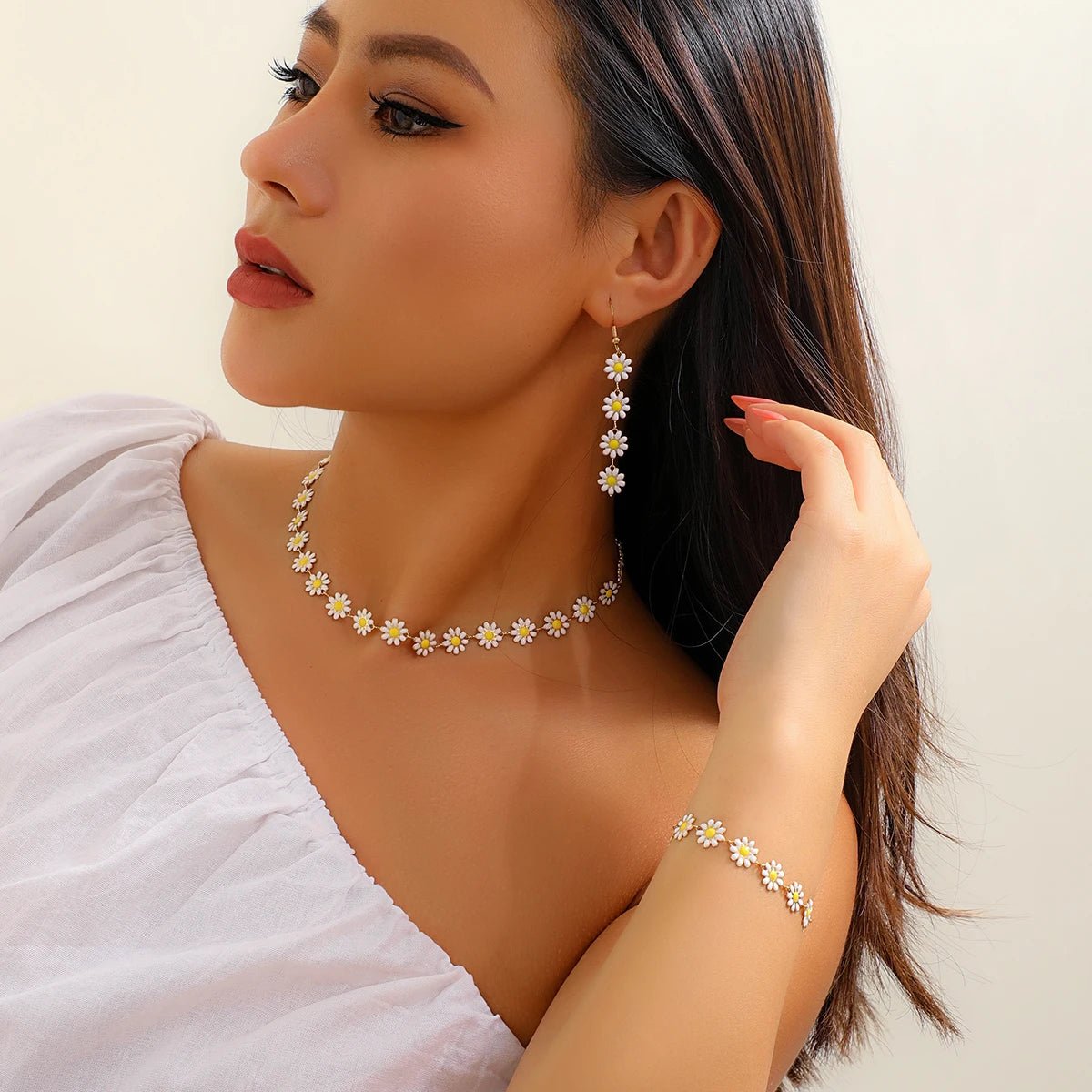 Dainty Floral Daisy Choker Necklace. Bracelet. and Earrings Set