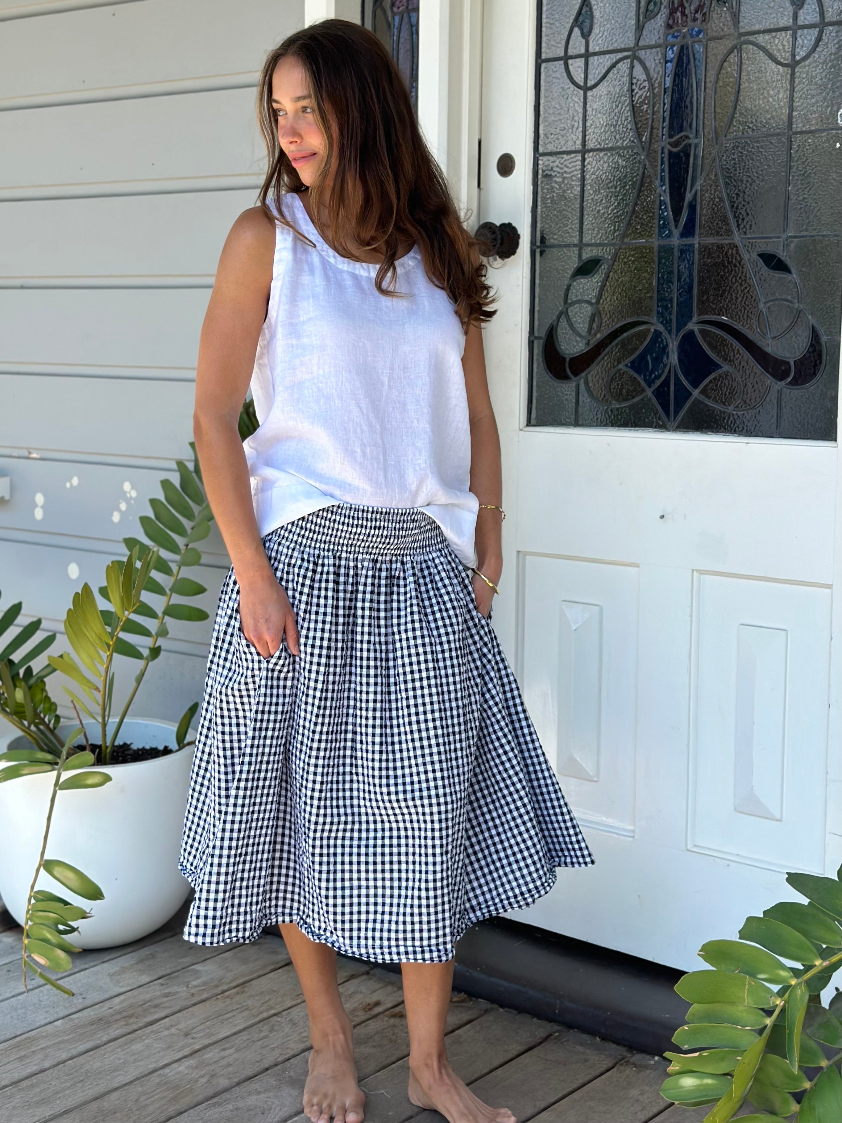 black /white gingham
