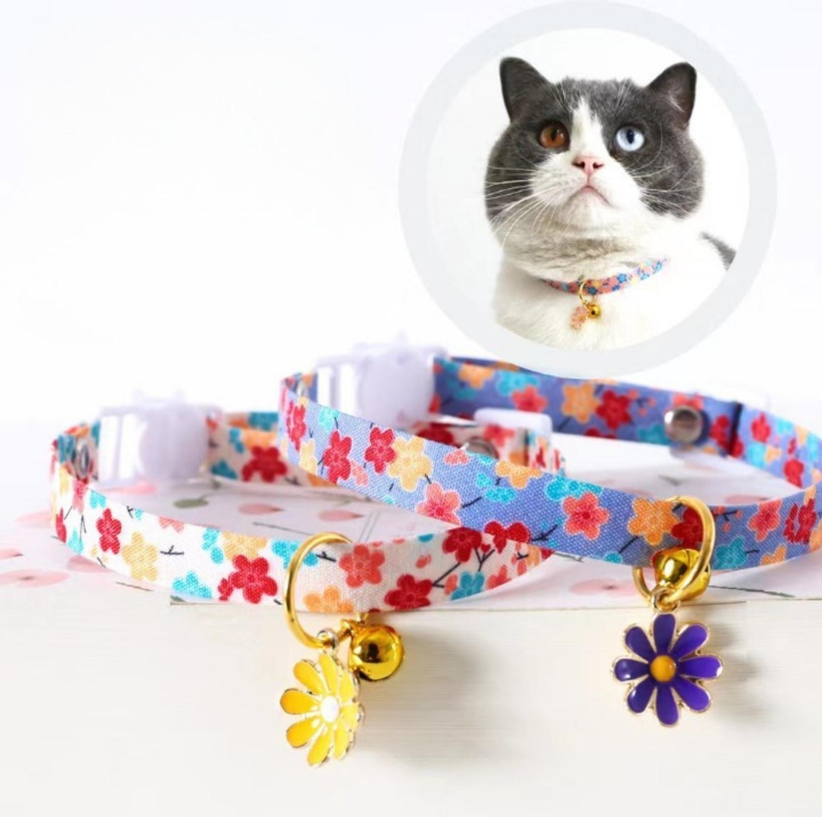 Colourful Daisy Adjustable Pet Collar for Cats and Small Dogs