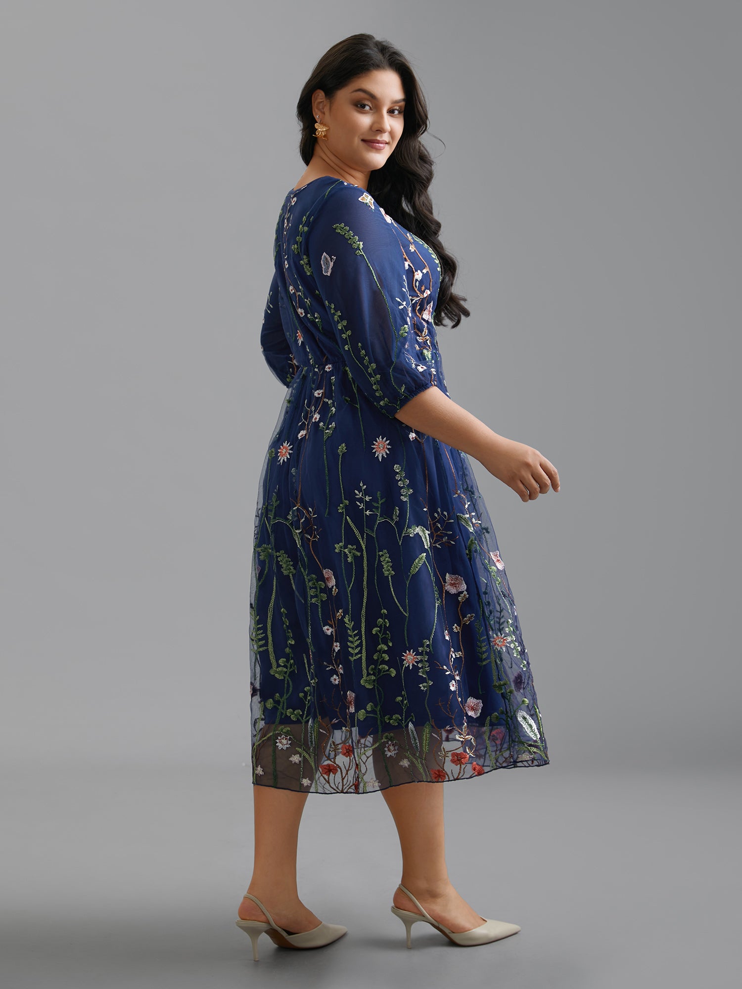 Floral Embroidered Elastic Waist Lined Midi Dress