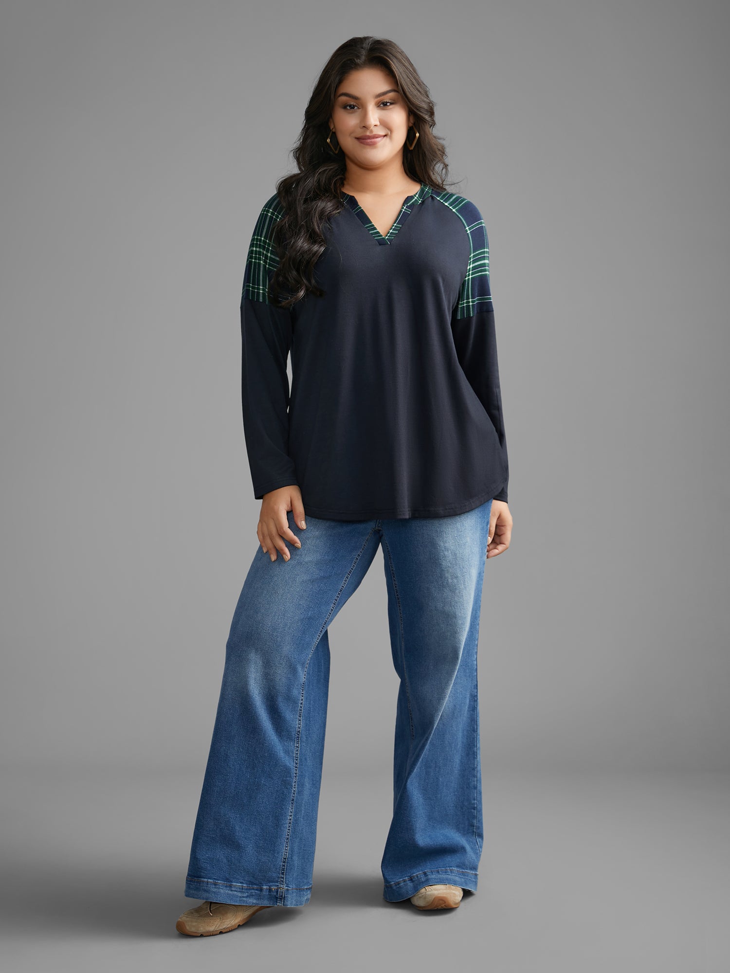 Notched Plaid Raglan Sleeve T-shirt