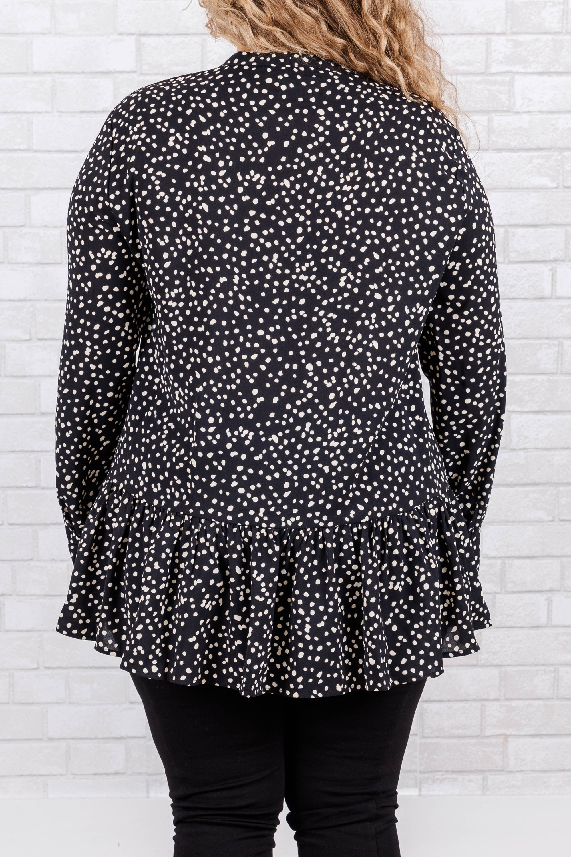 Lively Experiences Tunic. Black Leopard