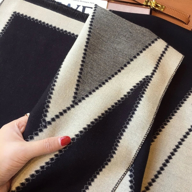 Women's Minimalist Color Block Imitation Cashmere Scarf