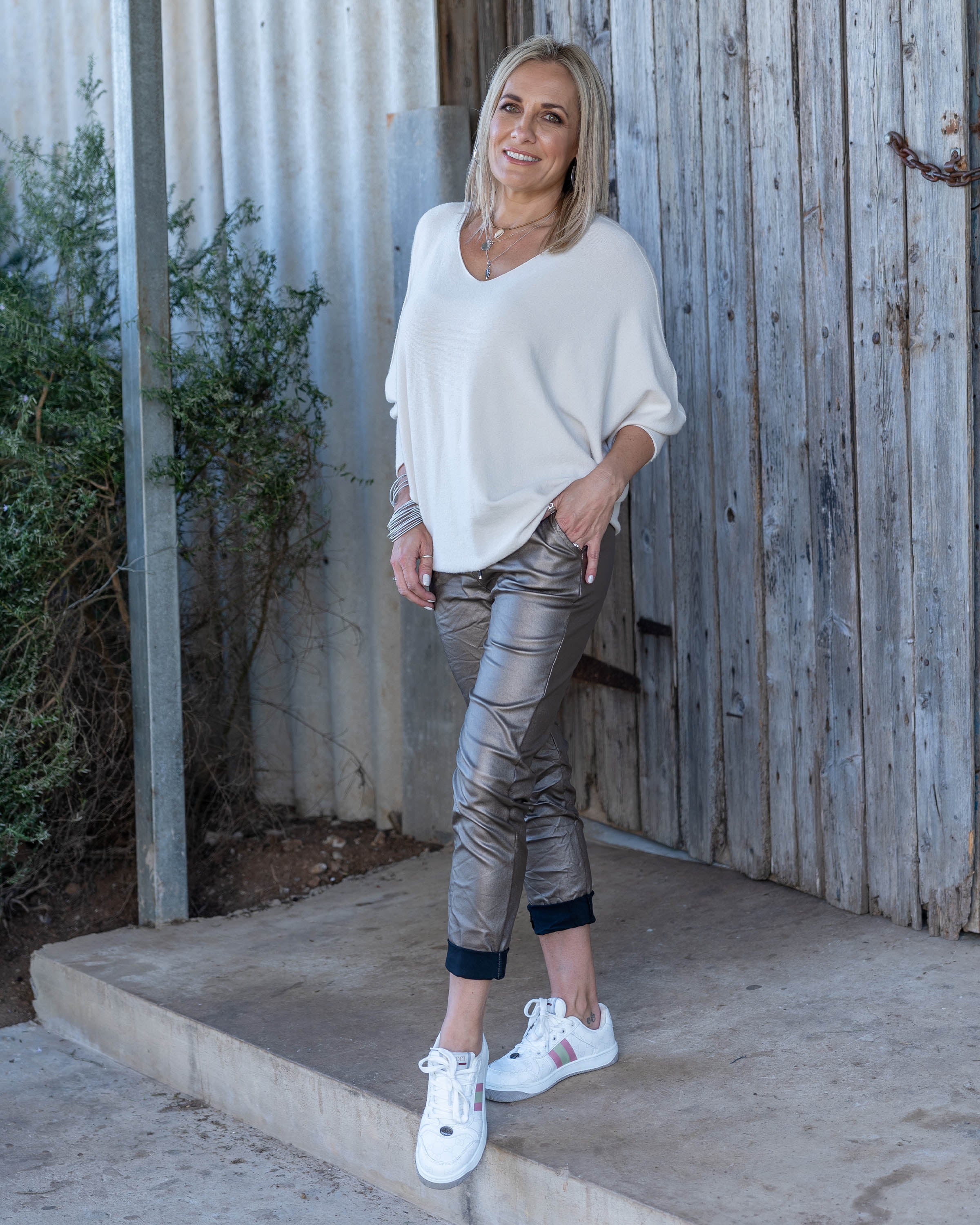 Sweet Caroline V-Neck Knit | Beige
