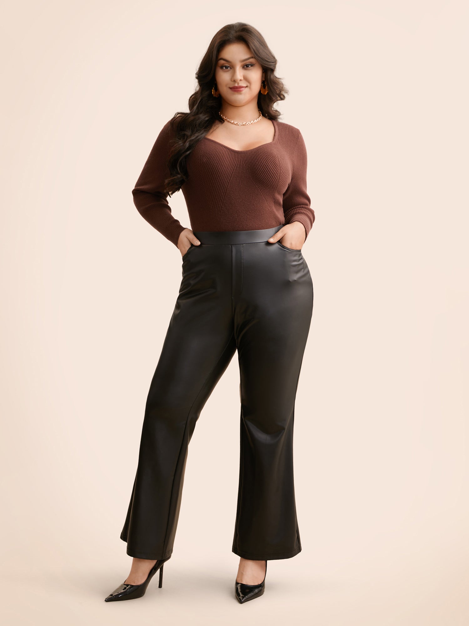 Heart Neckline Pit Strip Pullover