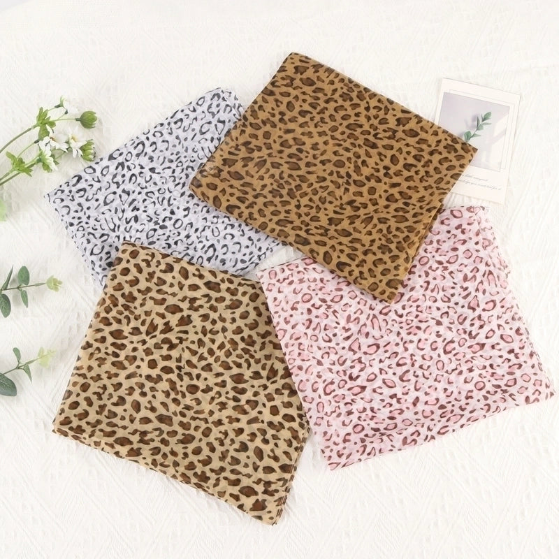 Women's Elegant Minimalist Leopard Polyester Printing Silk Scarf