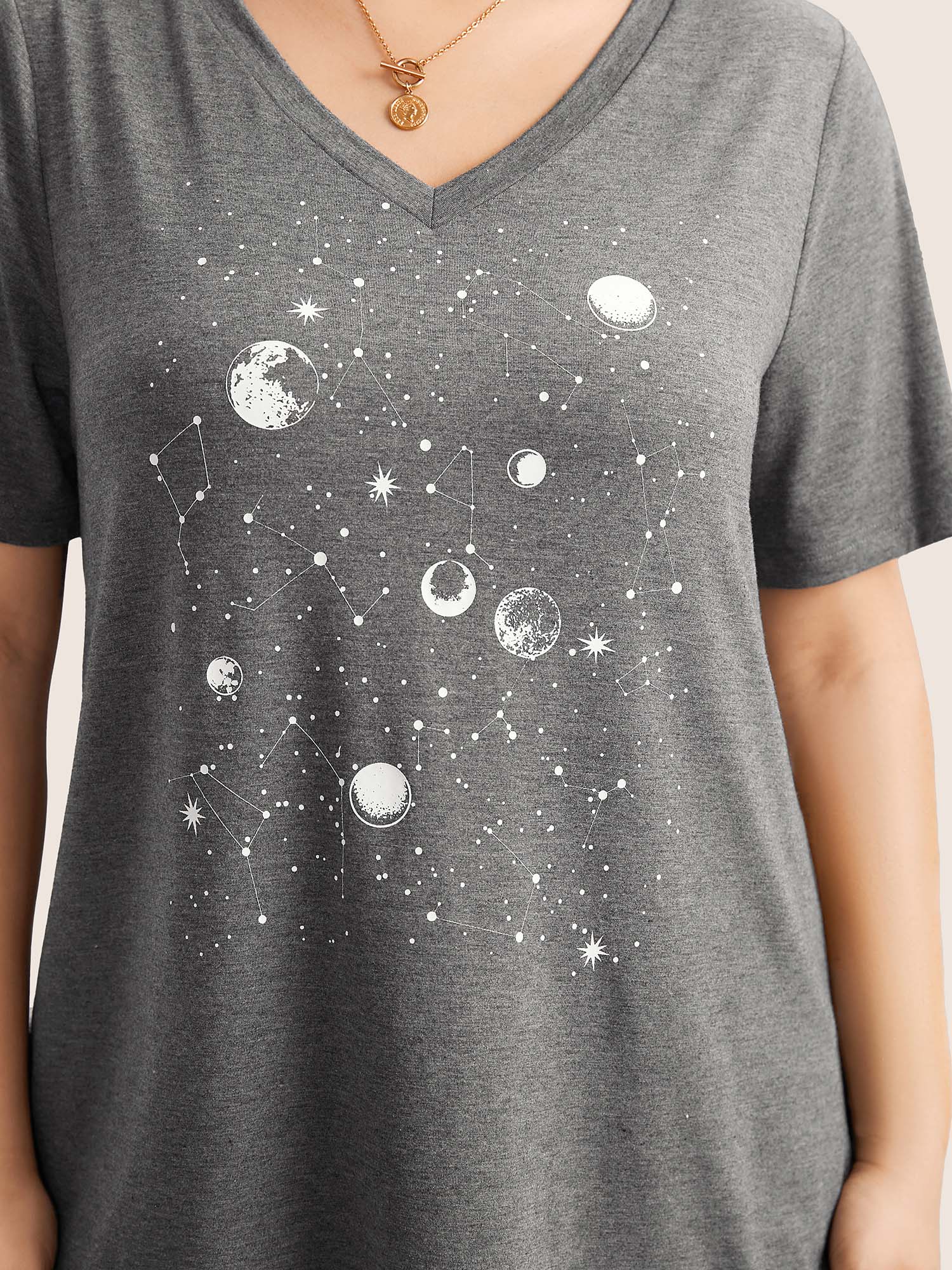 Moon and Star Print V Neck T-shirt