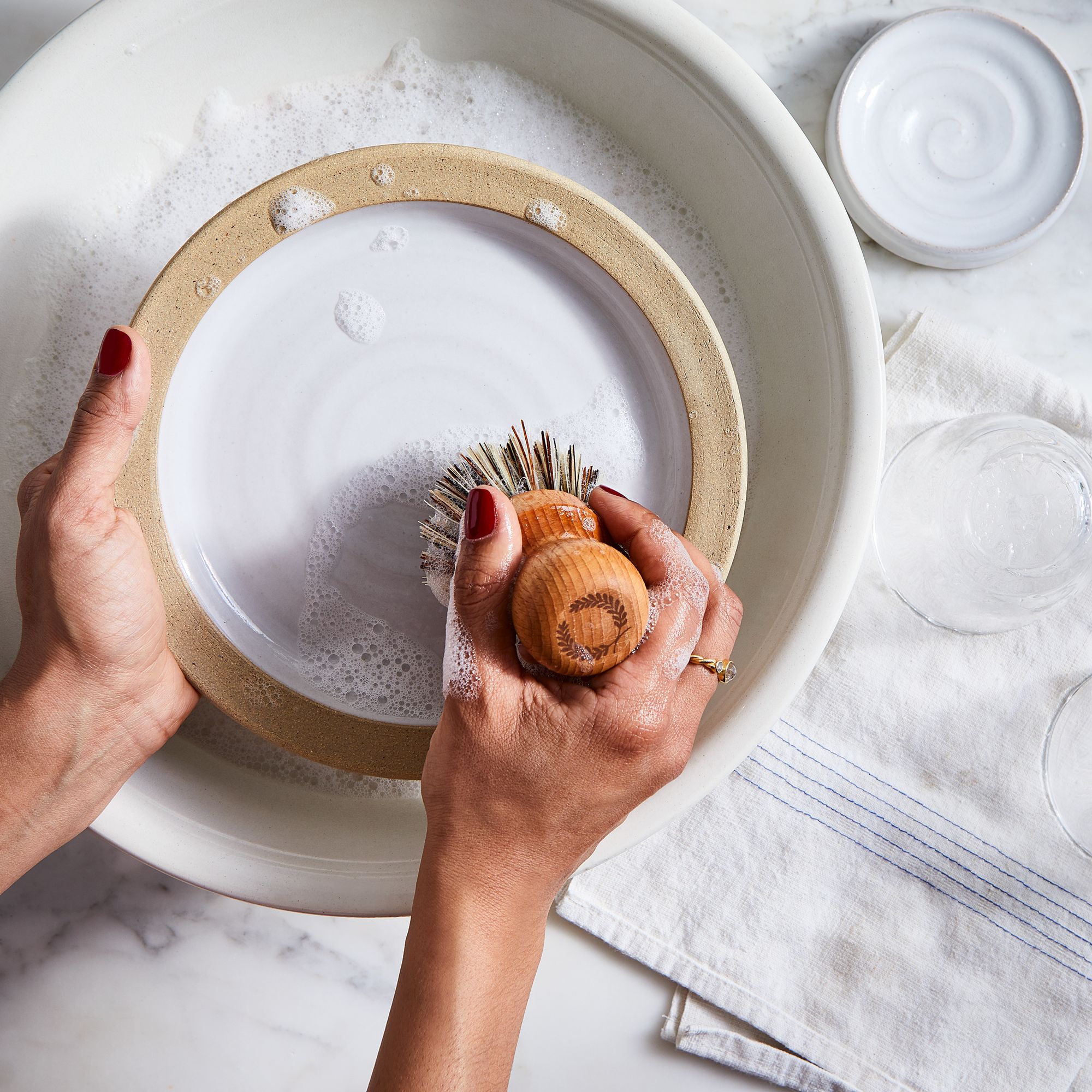 Handmade Kitchen Scrub Brush & Holder Set with Natural Fiber Bristles