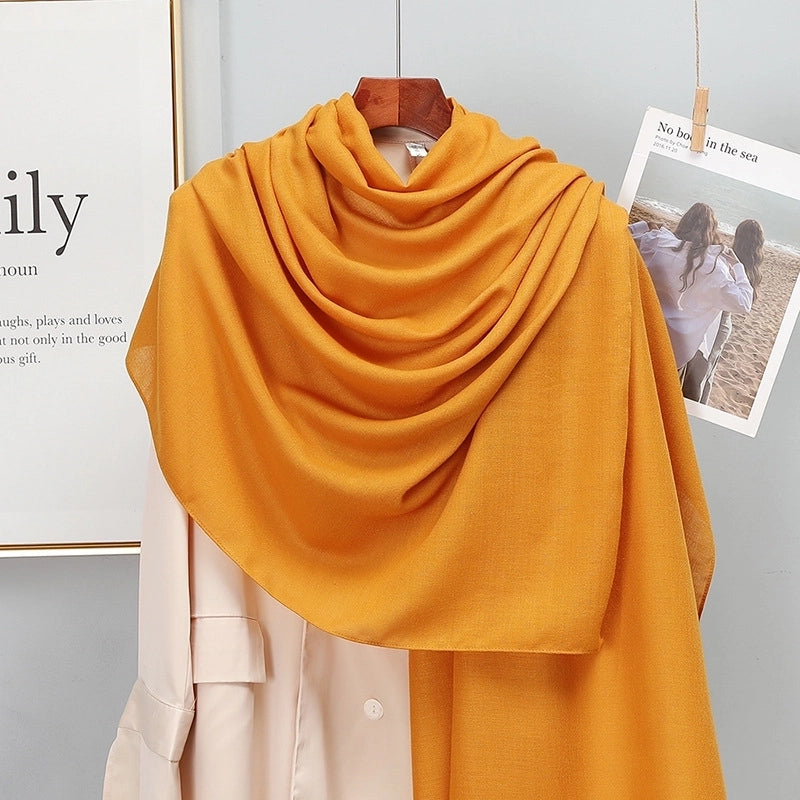 Women's Elegant Minimalist Solid Color Polyester Scarf