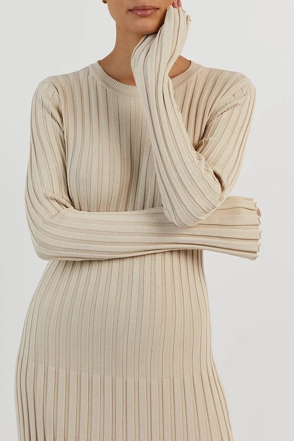 SALLE | V-Neck Sleeved Knit Midi Dress