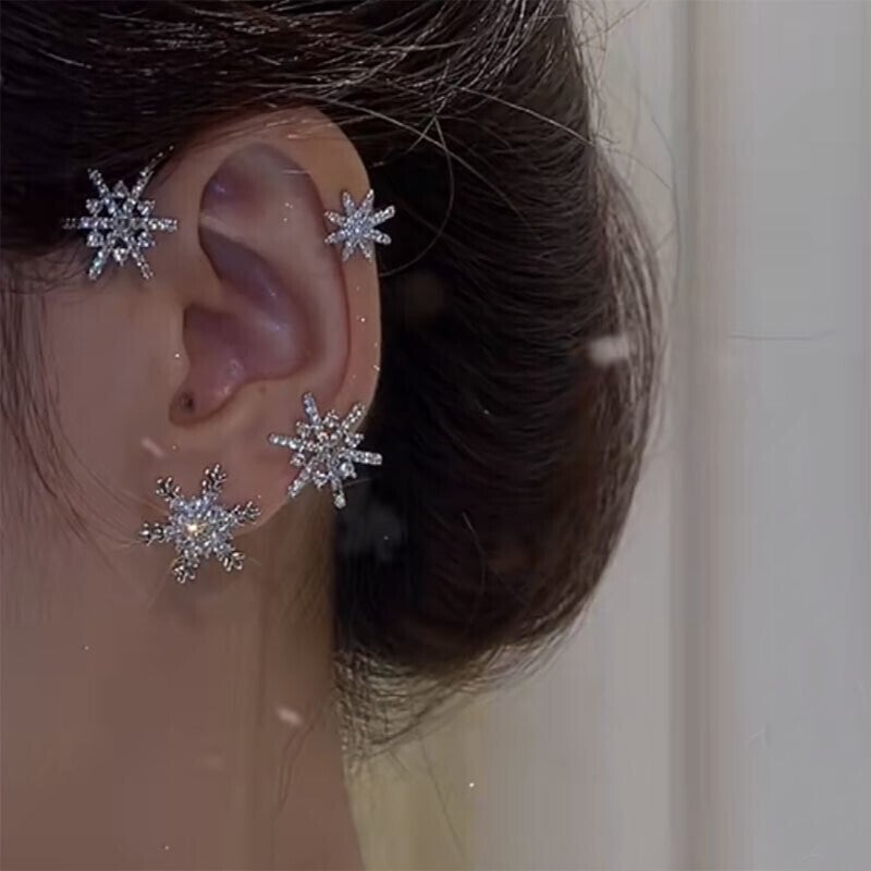 🎅Snowflake earrings made of diamonds and cubic zirconia