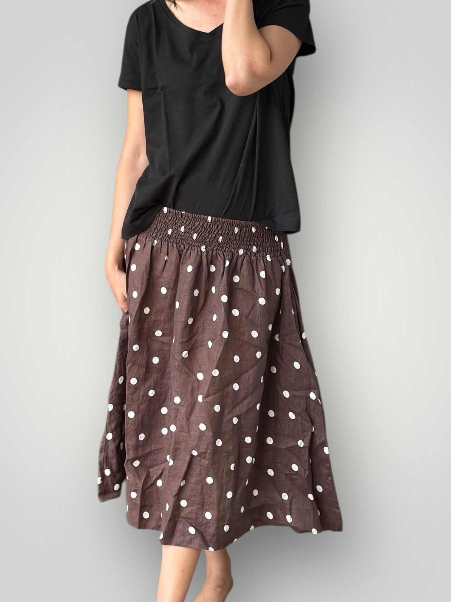 chocolate spot linen