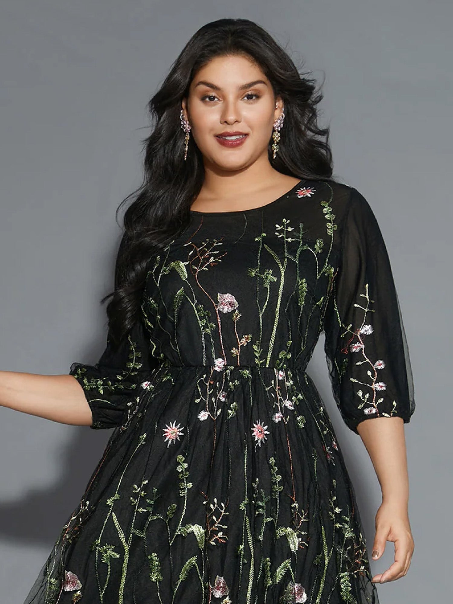 Floral Embroidered Elastic Waist Lined Midi Dress