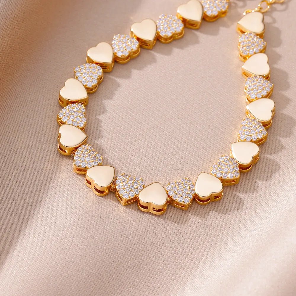 Dainty Heart Speckled Contrast Bracelet