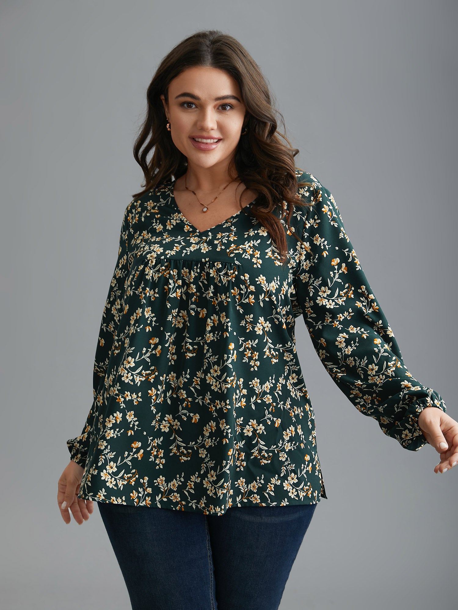 Ditsy Floral Split Hem Gathered Blouse