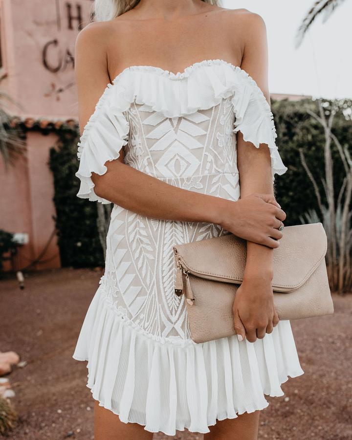 Lace Pleated Ruffle One-Shoulder Dress