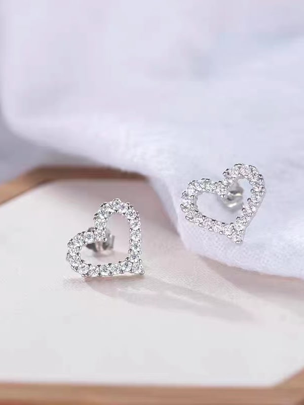925 Sterling Silver Cubic Zirconia Heart Earrings
