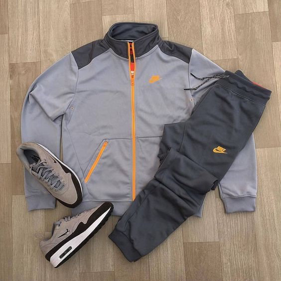 𝐬𝐮𝐢𝐭 (𝐭𝐨𝐩 + 𝐩𝐚𝐧𝐭𝐬 + 𝐬𝐡𝐨𝐞𝐬)