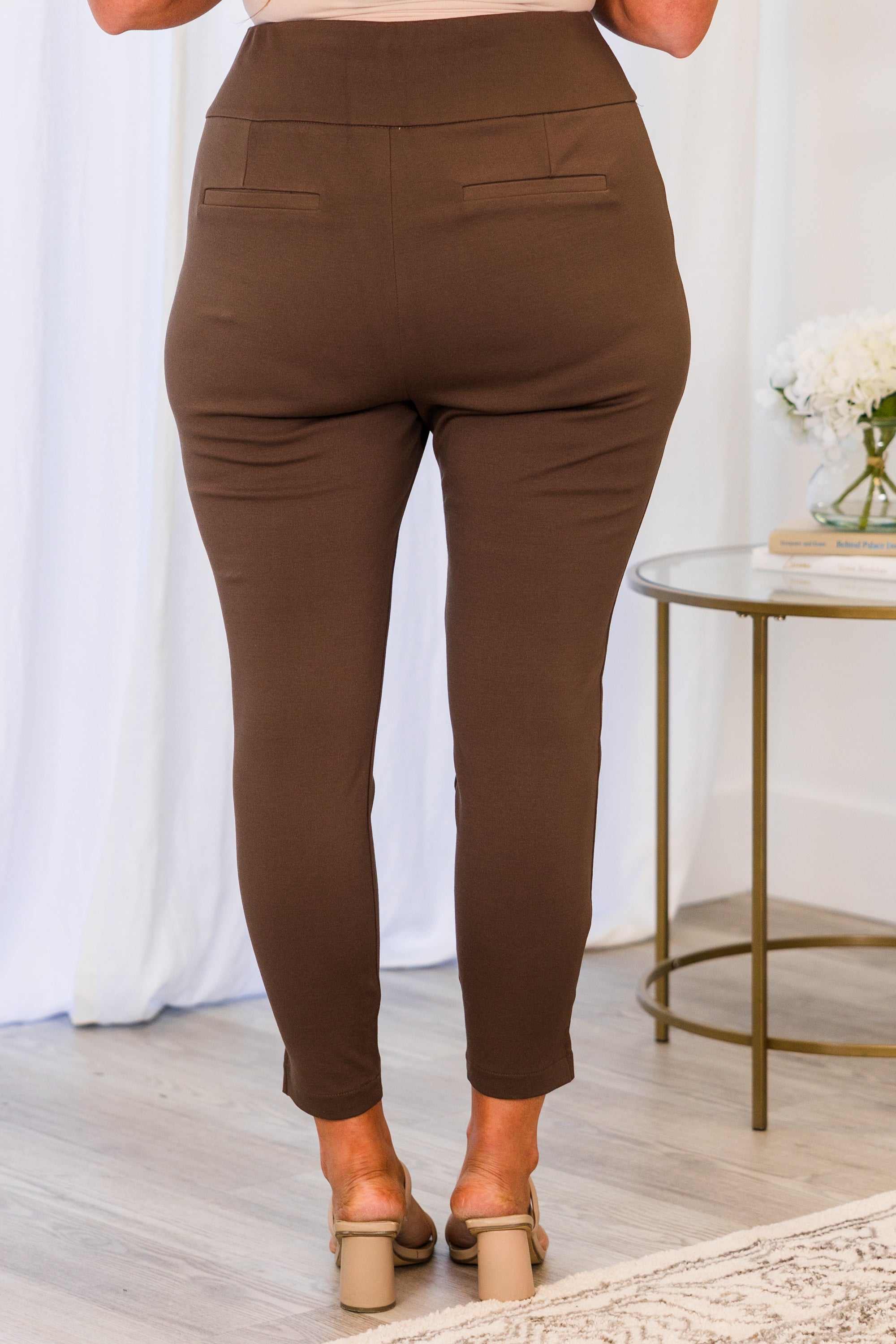 Strut Your Style Pants. Dark Brown