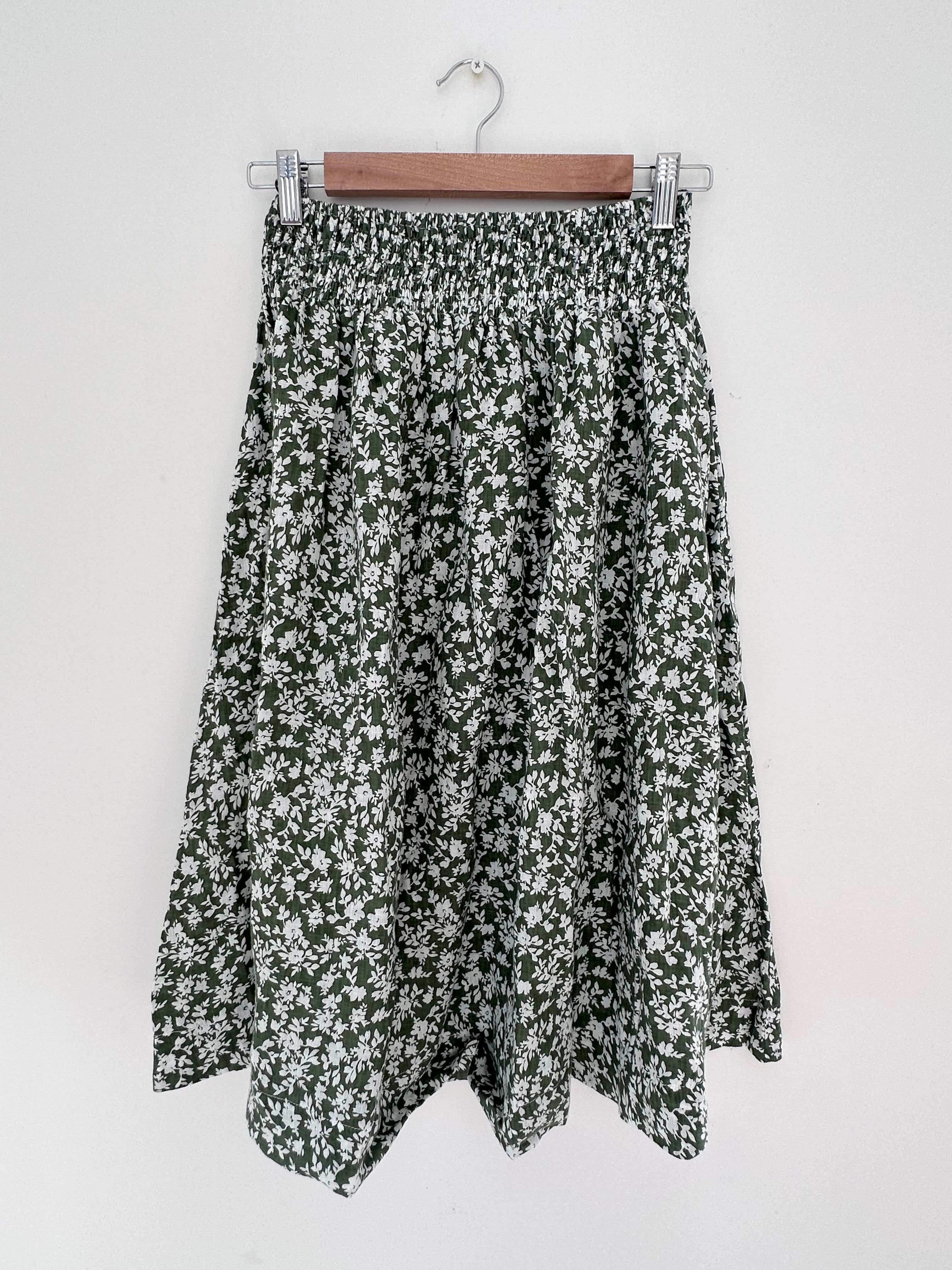 moss floral linen
