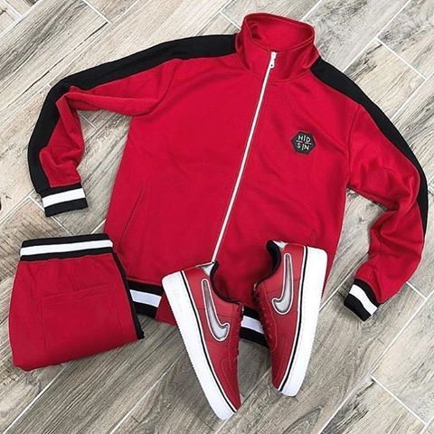 𝐬𝐮𝐢𝐭 (𝐭𝐨𝐩 + 𝐩𝐚𝐧𝐭𝐬 + 𝐬𝐡𝐨𝐞𝐬)