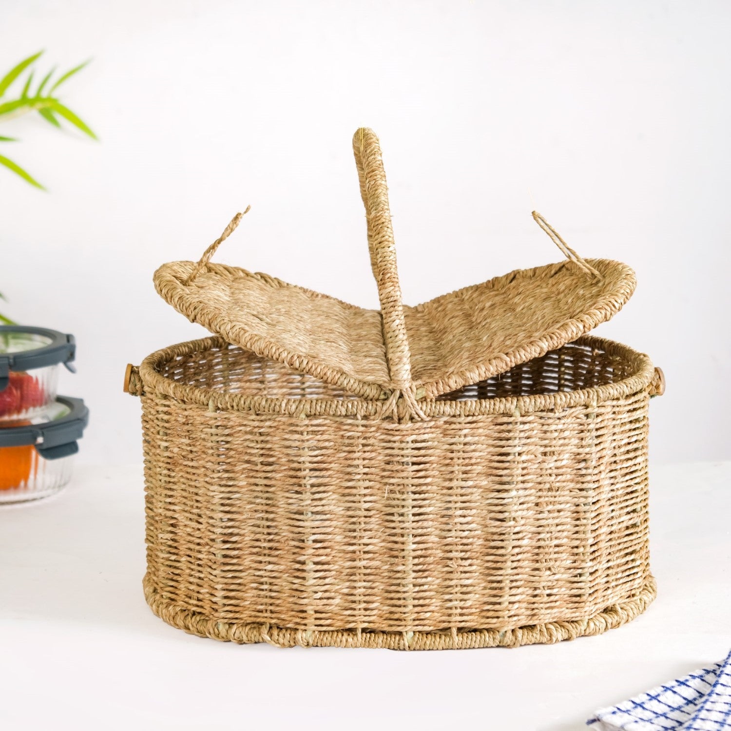 Sabai Chic Sustainable Picnic Basket