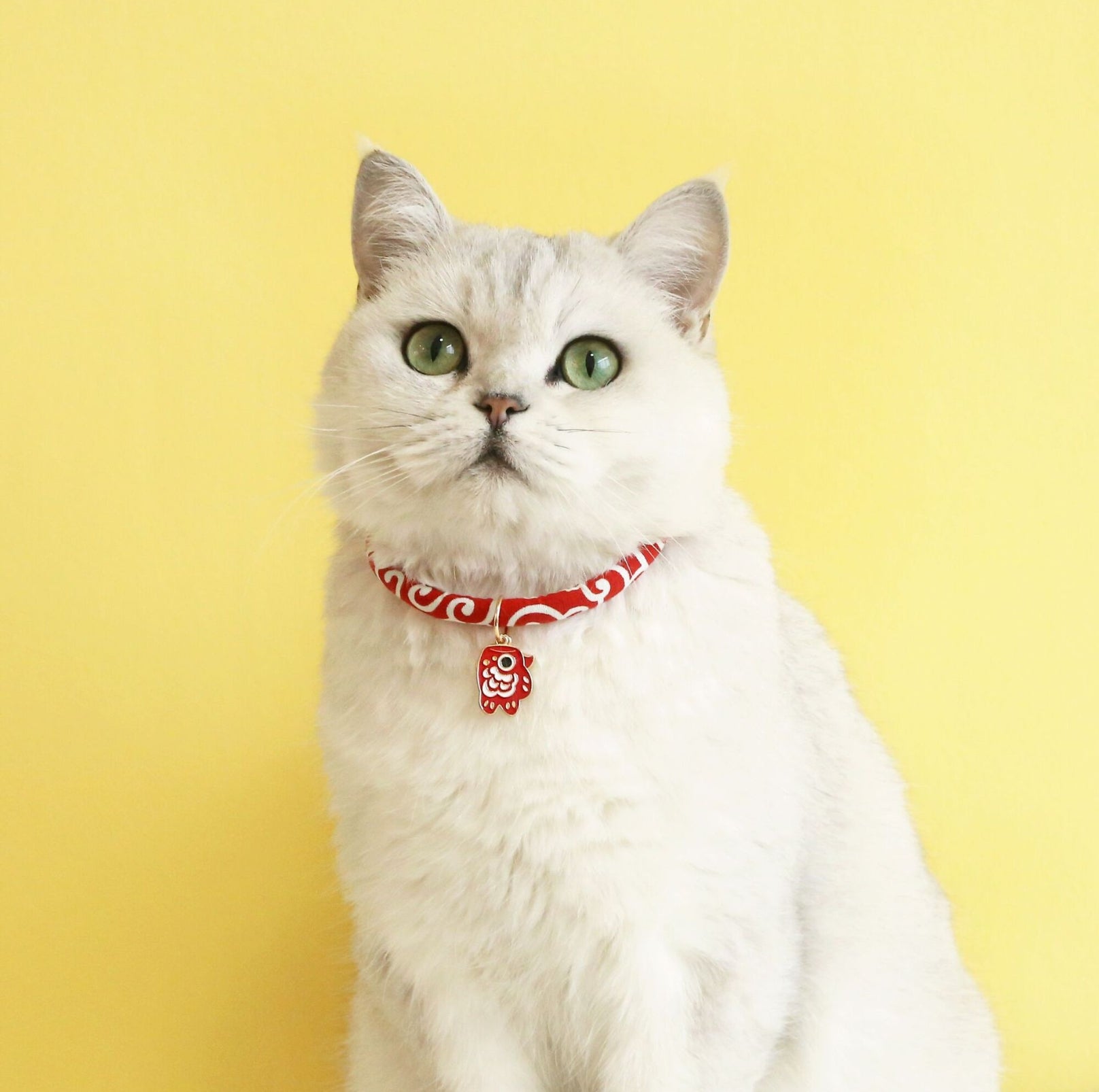Charming Koi Fish Pendant Collar: Adjustable Pet Accessory