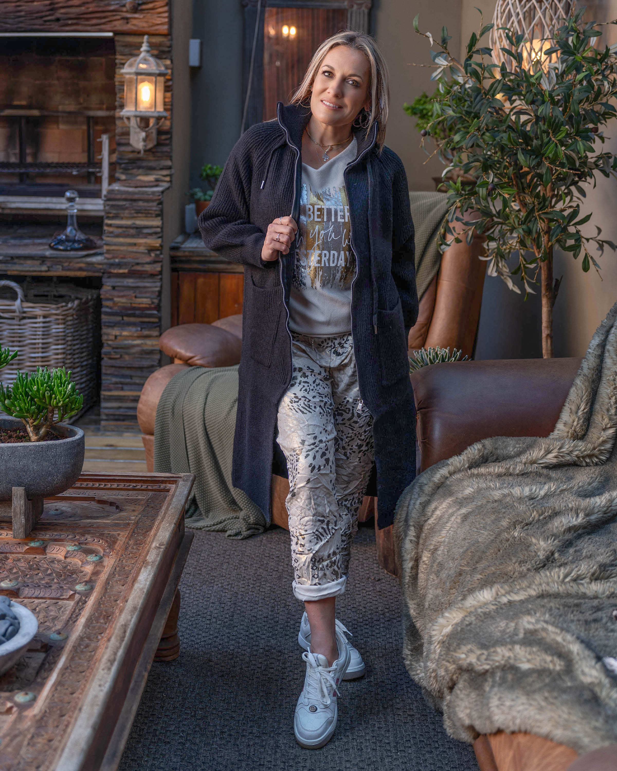 Snowfall Serenity Coat | Black