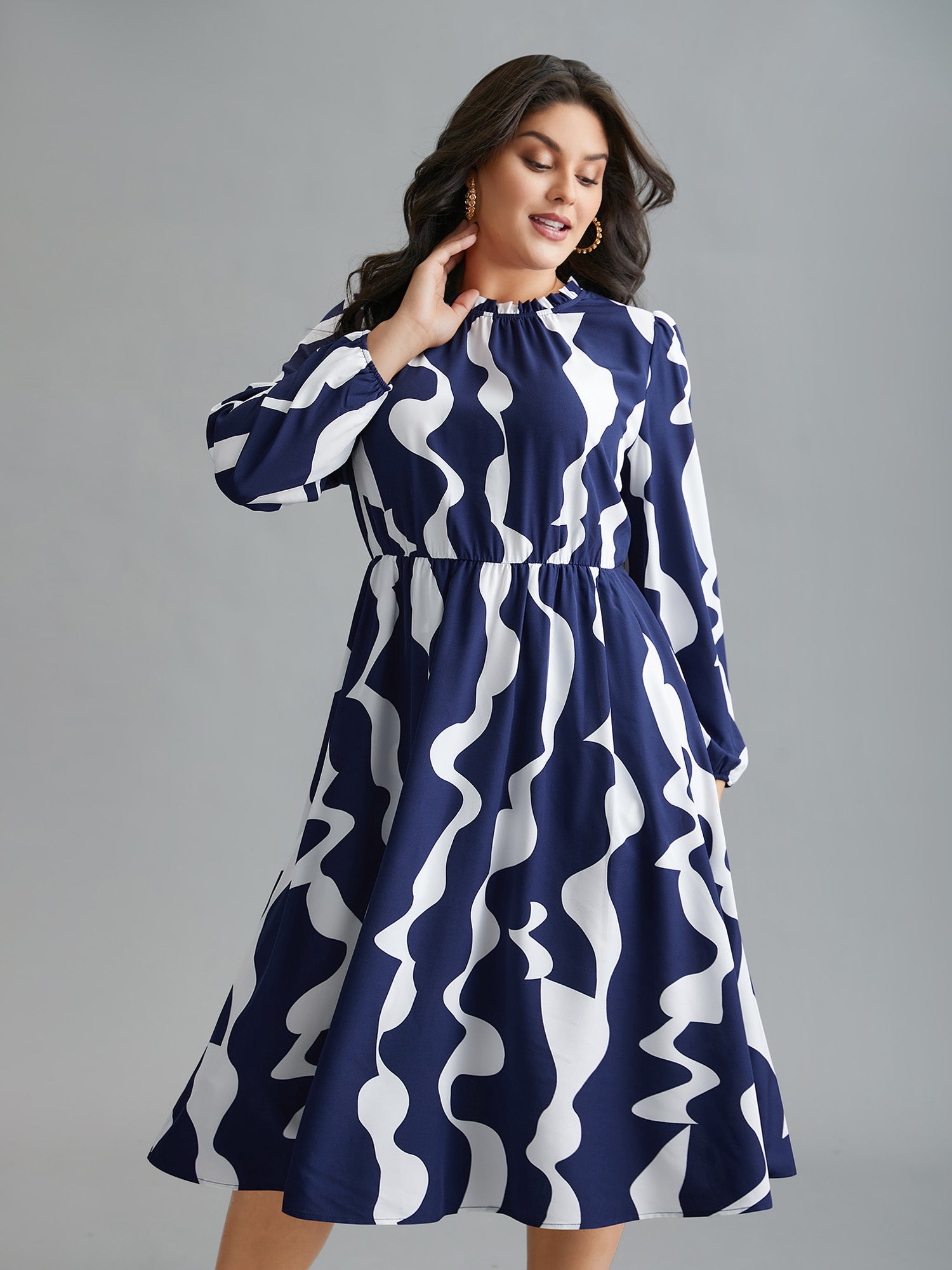 Round Neck Color Contrast Frill Trim Dress