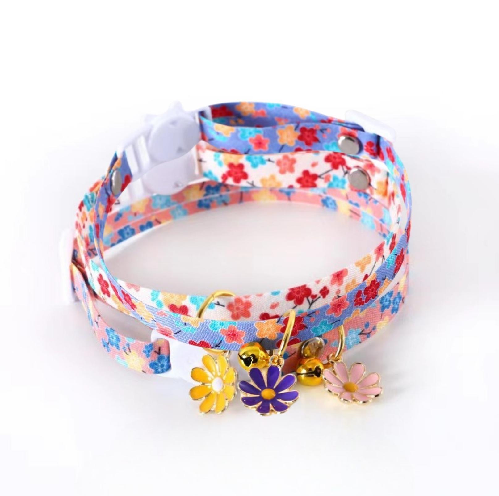 Colourful Daisy Adjustable Pet Collar for Cats and Small Dogs